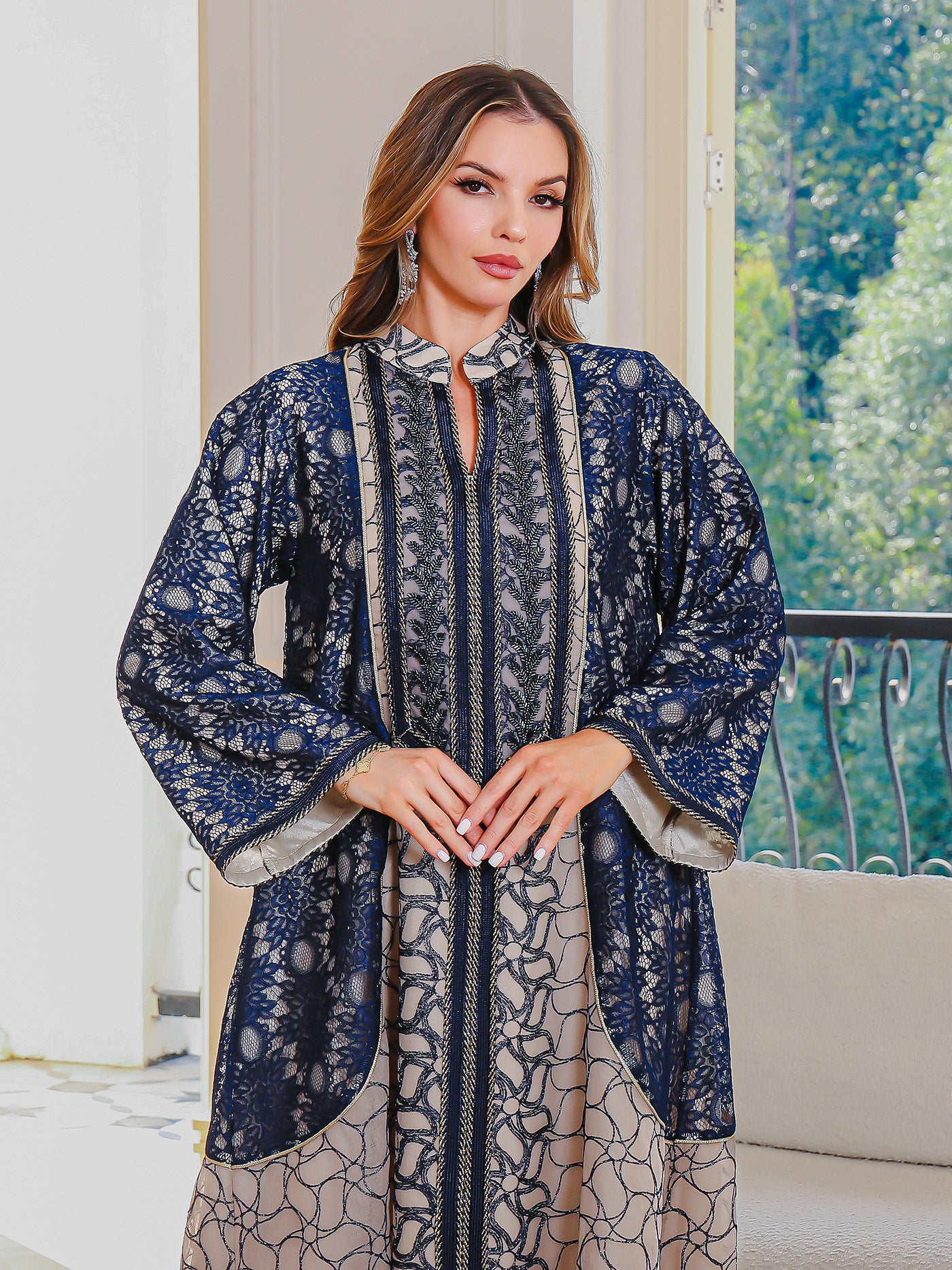 Heavy-duty mesh embroidery long robe abaya for Muslims