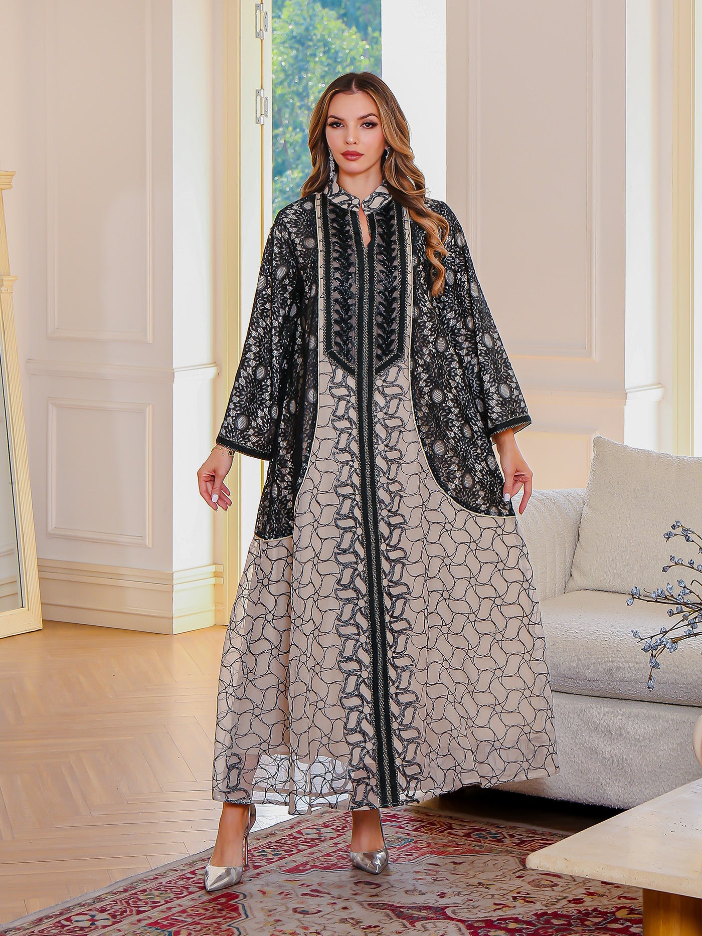 Heavy-duty mesh embroidery long robe abaya for Muslims